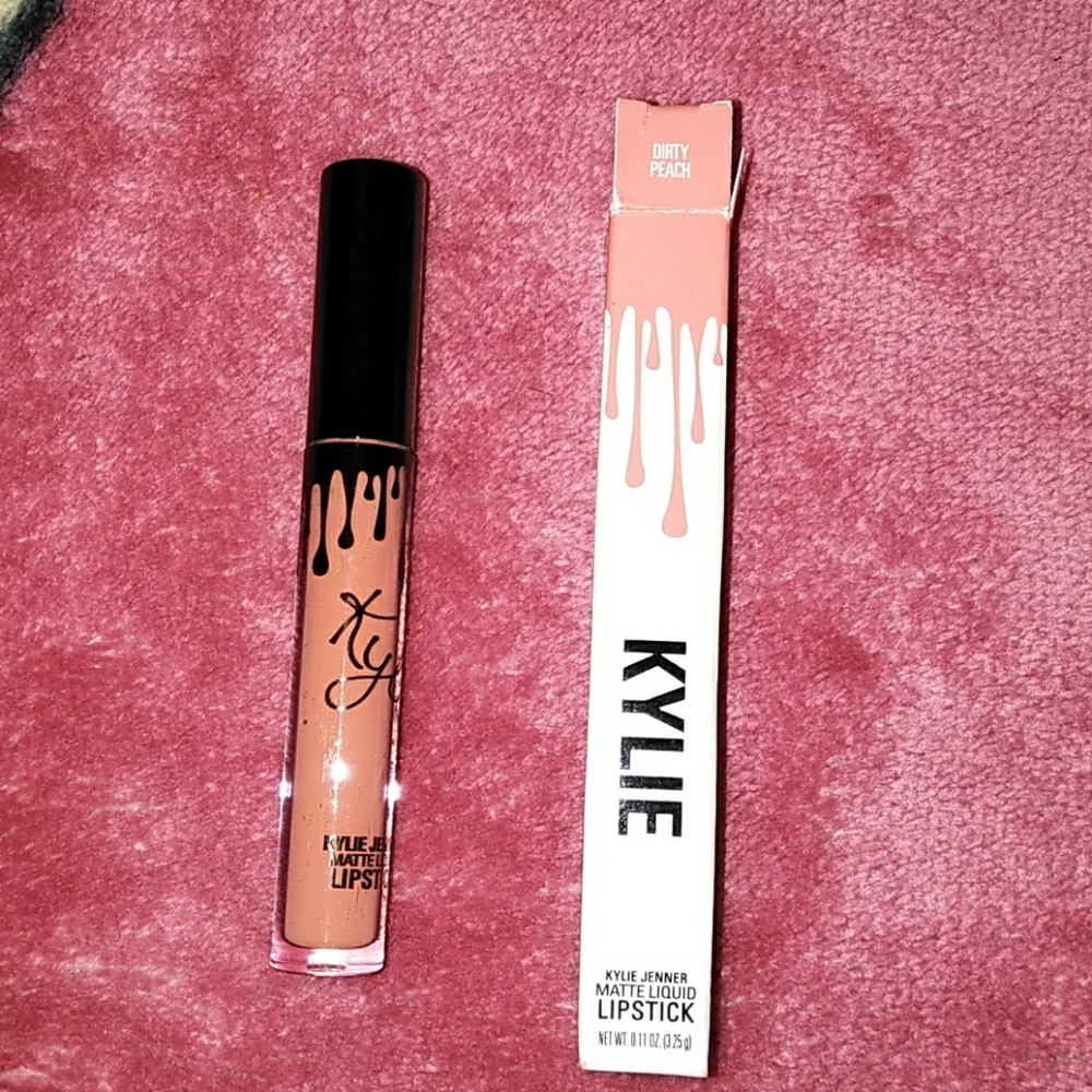 Kylie Jenner Matte Lipstick
